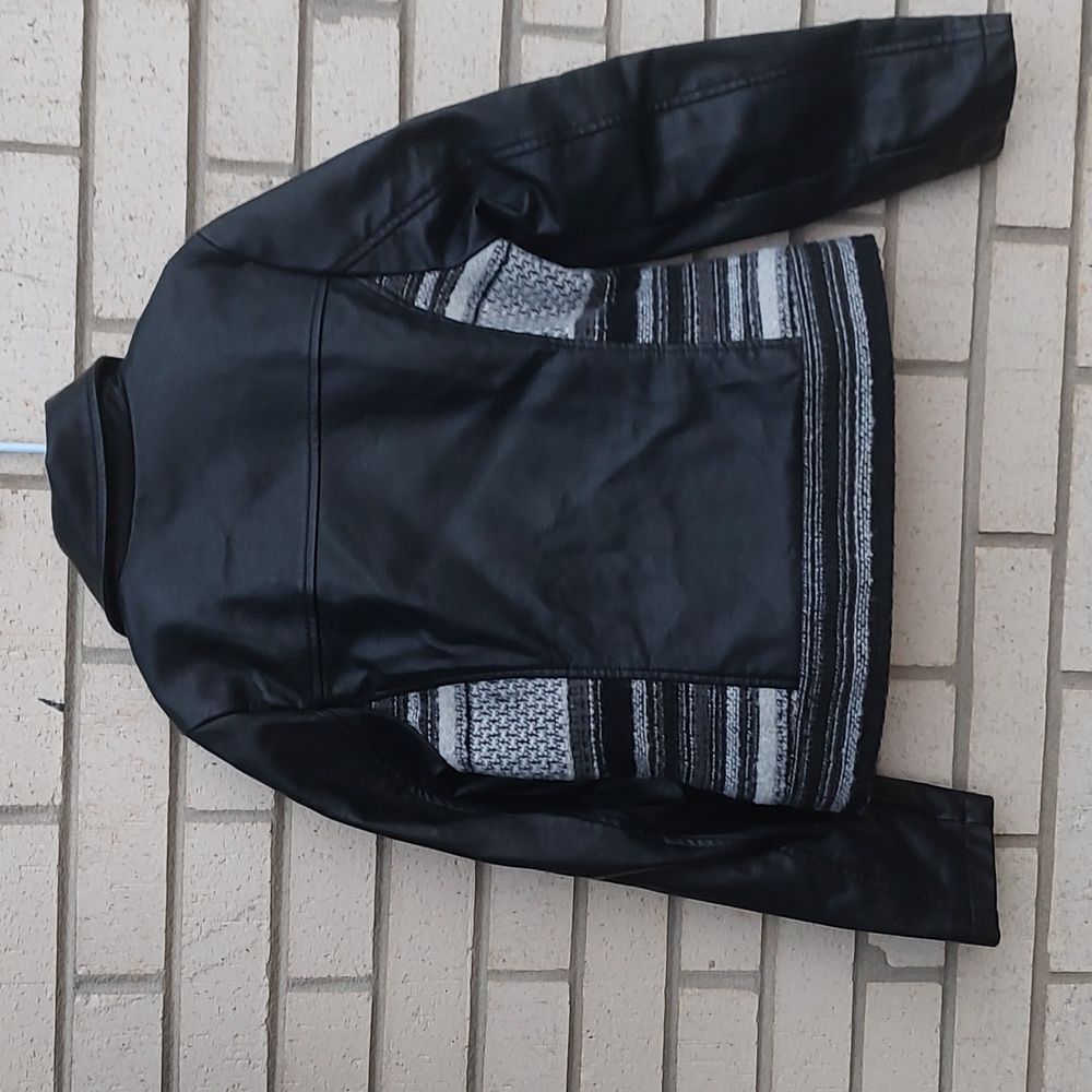 Jessica Simpson Jacket - Picture 9 of 11